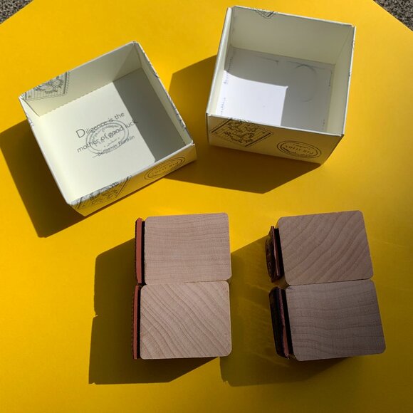 8 French Paris-themed stamps - Picture 11 of 15